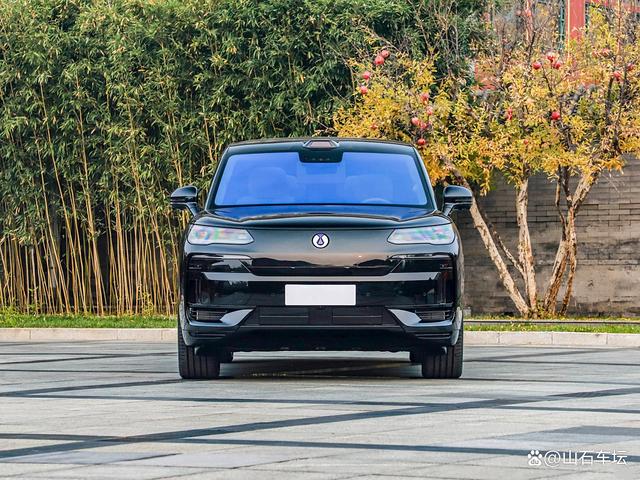 問界M9的對手來了,車長5258mm,配后輪獨立轉向,續航1300km-有駕 問界M9的對手來了,車長5258mm,配后輪獨立轉向,續航1300km-有駕