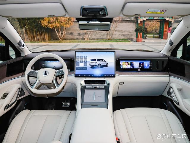 問界M9的對手來了,車長5258mm,配后輪獨立轉向,續航1300km-有駕 問界M9的對手來了,車長5258mm,配后輪獨立轉向,續航1300km-有駕