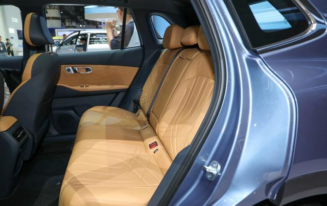 吉利新車即將上市，虧電不到4個油，配魅族車機，對標宋Pro DMi-有駕