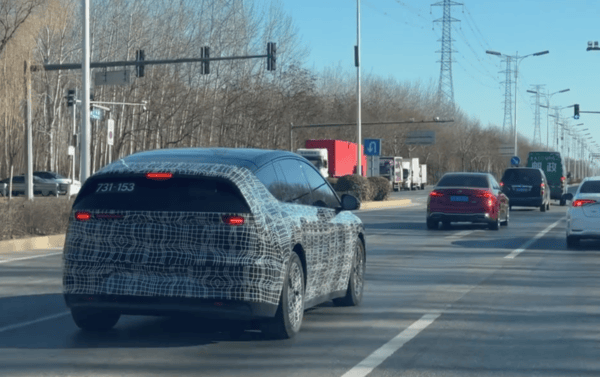 理想新款純電MPV路測曝光,造型延續(xù)MEGA,價(jià)格或更貴?