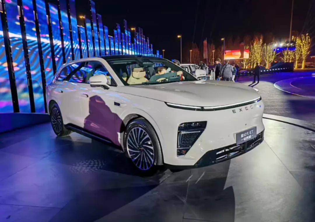 星紀(jì)元ET四驅(qū)增程版上市 為什么大家都不買帳?