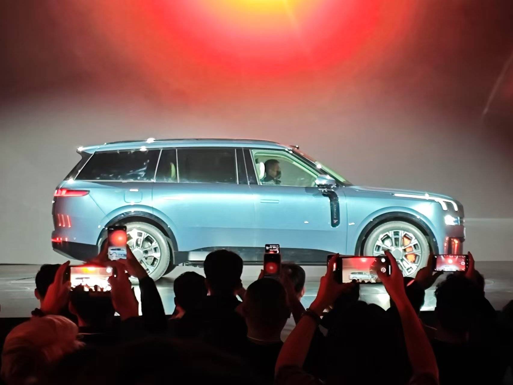 領(lǐng)克900首發(fā):SPA Evo架構(gòu)旗艦SUV,能否撼動大型SUV市場?