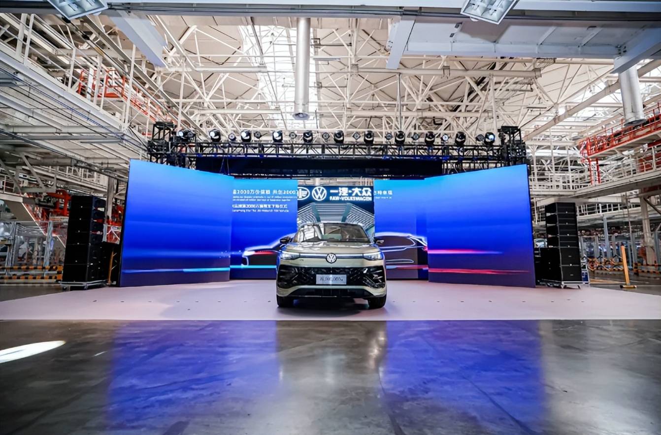 油電都得玩明白!一汽-大眾如何從“合資老炮”變身“智能新貴”