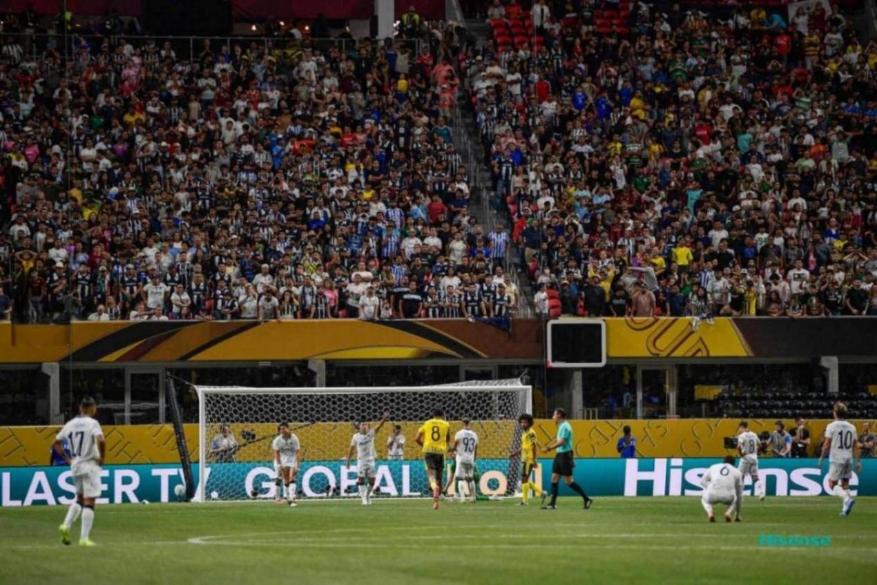 表現神勇!吉拉西打進2球幫助多特進8強,蒙特雷反撲未果遺憾出局