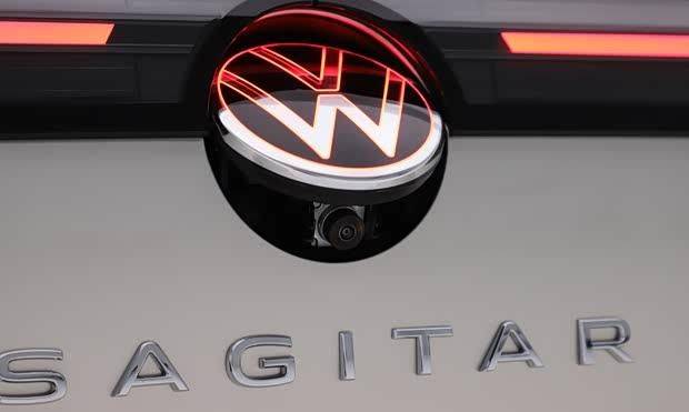 一汽-大眾速騰L正式發(fā)布:軸距加長 設(shè)計全面革新