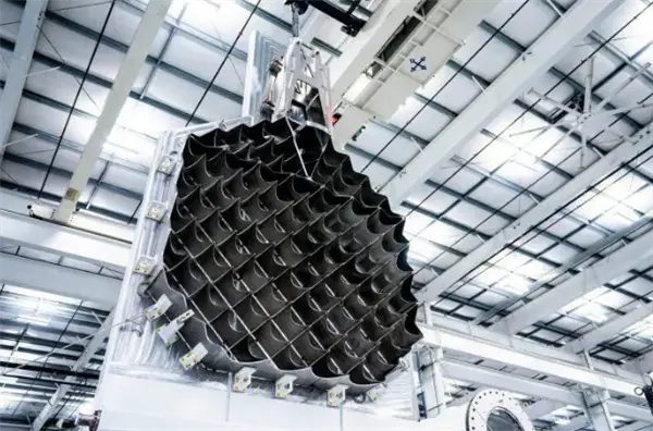 SpaceX第三代星艦亮相 新型格柵翼設(shè)計(jì)曝光