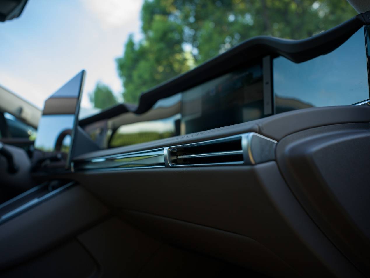 爆款預定?享界S9T靜態評測首發,城野皆舒適