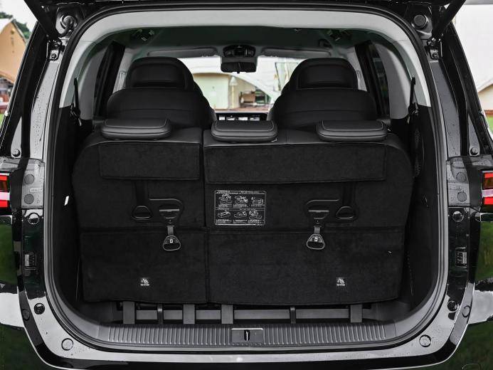 星海V9越享系列:全面升艙,18萬(wàn)不到就能買(mǎi)中大型插混MPV?