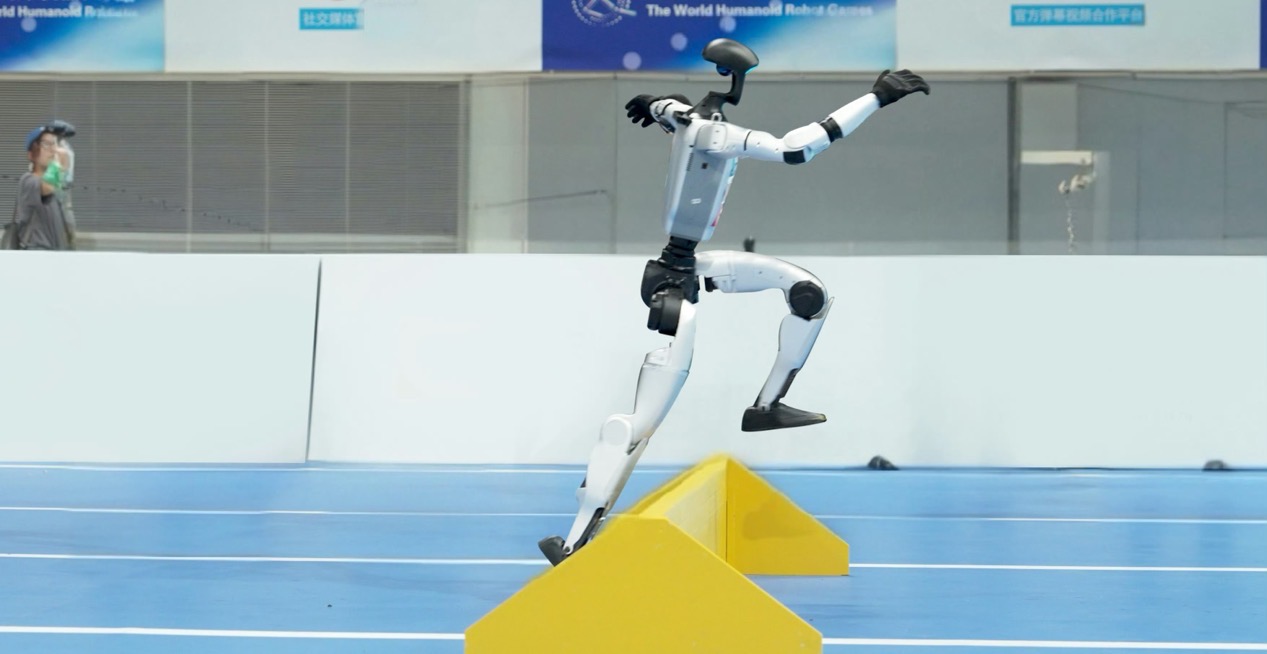 宇樹科技CEO王興興:下半年將發布身高1.8米的人形機器人 宇樹科技CEO王興興:下半年將發布身高1.8米的人形機器人