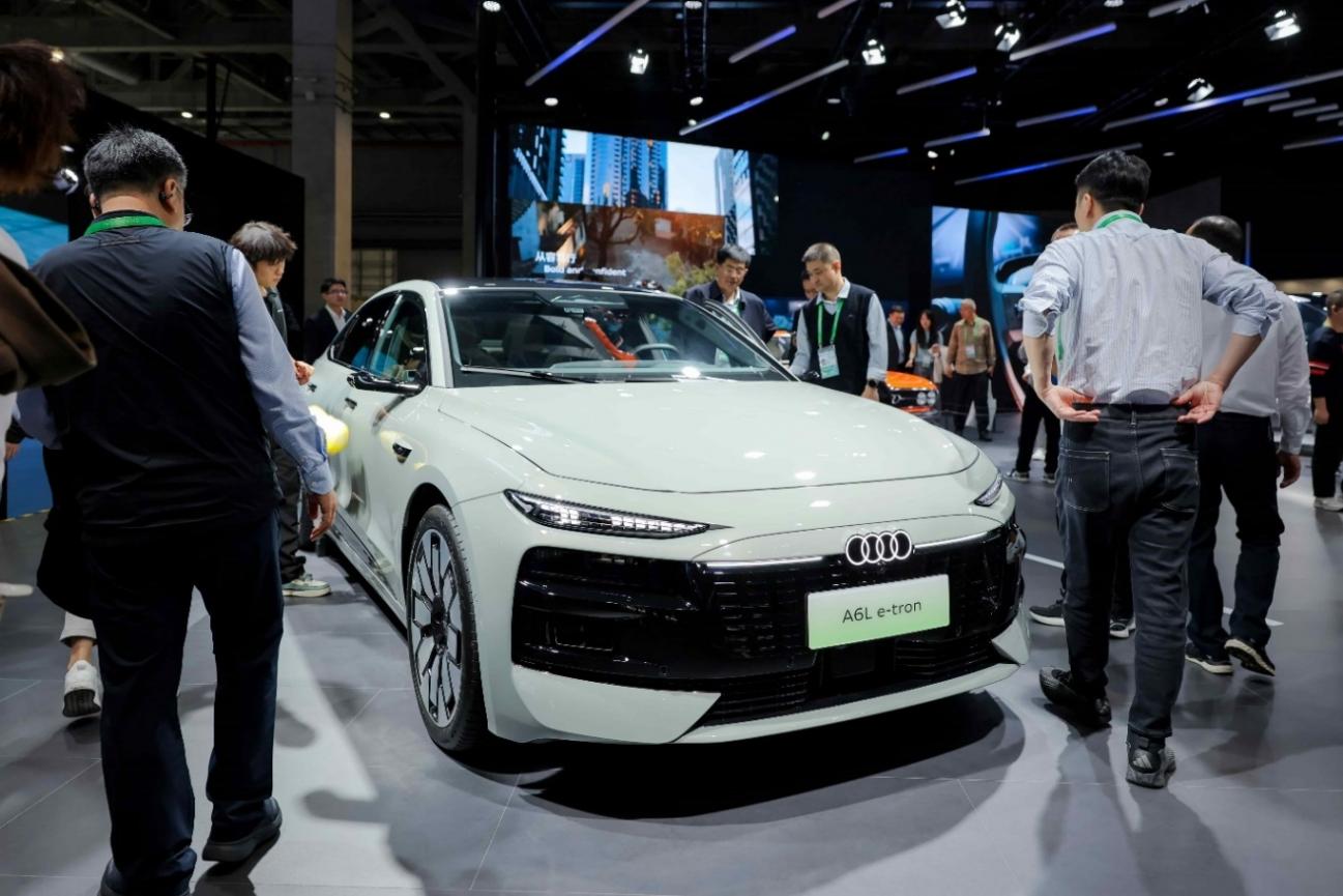 再赴進(jìn)博之約｜大眾汽車集團(tuán)前沿科技點(diǎn)亮出行未來